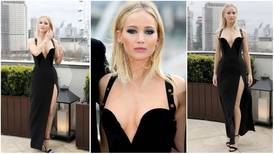 Jennifer Lawrence dress controversy: She looked frozen and out of place