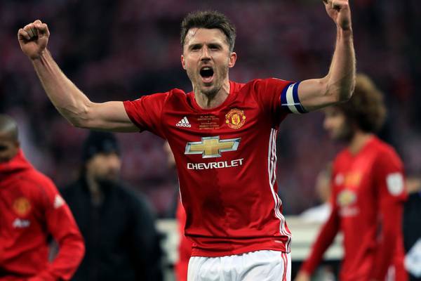 Michael Carrick likely to retire if not offered new United contract