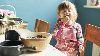 Ways to get children to eat healthy food