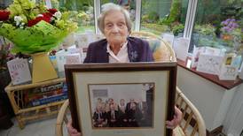 Five siblings set world record for each living over a century