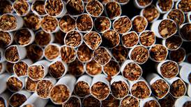 England to insist on plain cigarette packaging