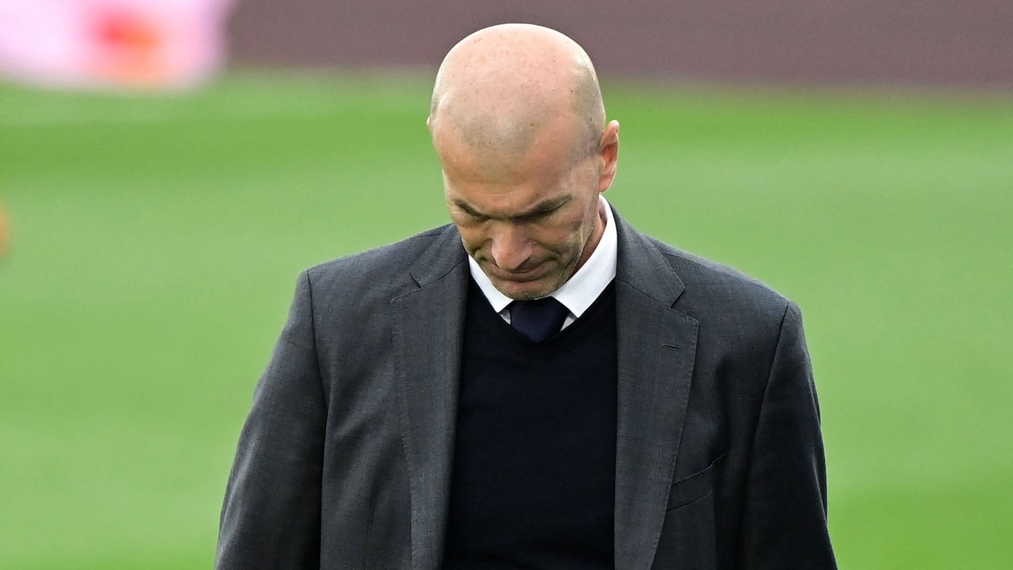 Zinedine Zidane decides to leave Real Madrid with immediate effect