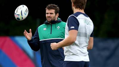 Payne loses out to Earls in Ireland side to face France