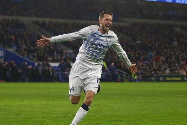 Sigurdsson double seals Everton win as Cardiff woes roll on