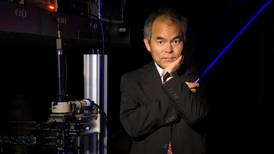 Physics Nobel Prize awarded to inventors of  blue LED
