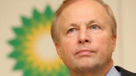 BP shareholders reject chief’s $20m pay package