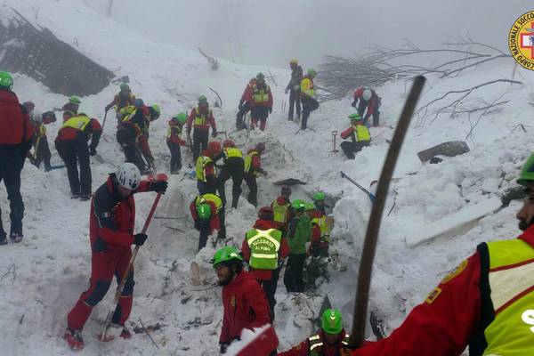 Four more survivors of Italian avalanche rescued