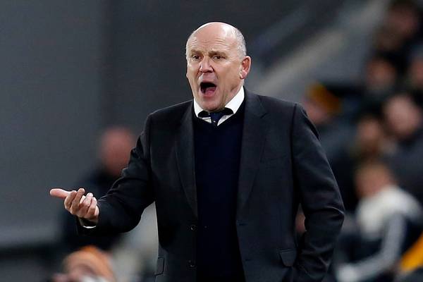Mike Phelan remains defiant despite Hull’s lowly position