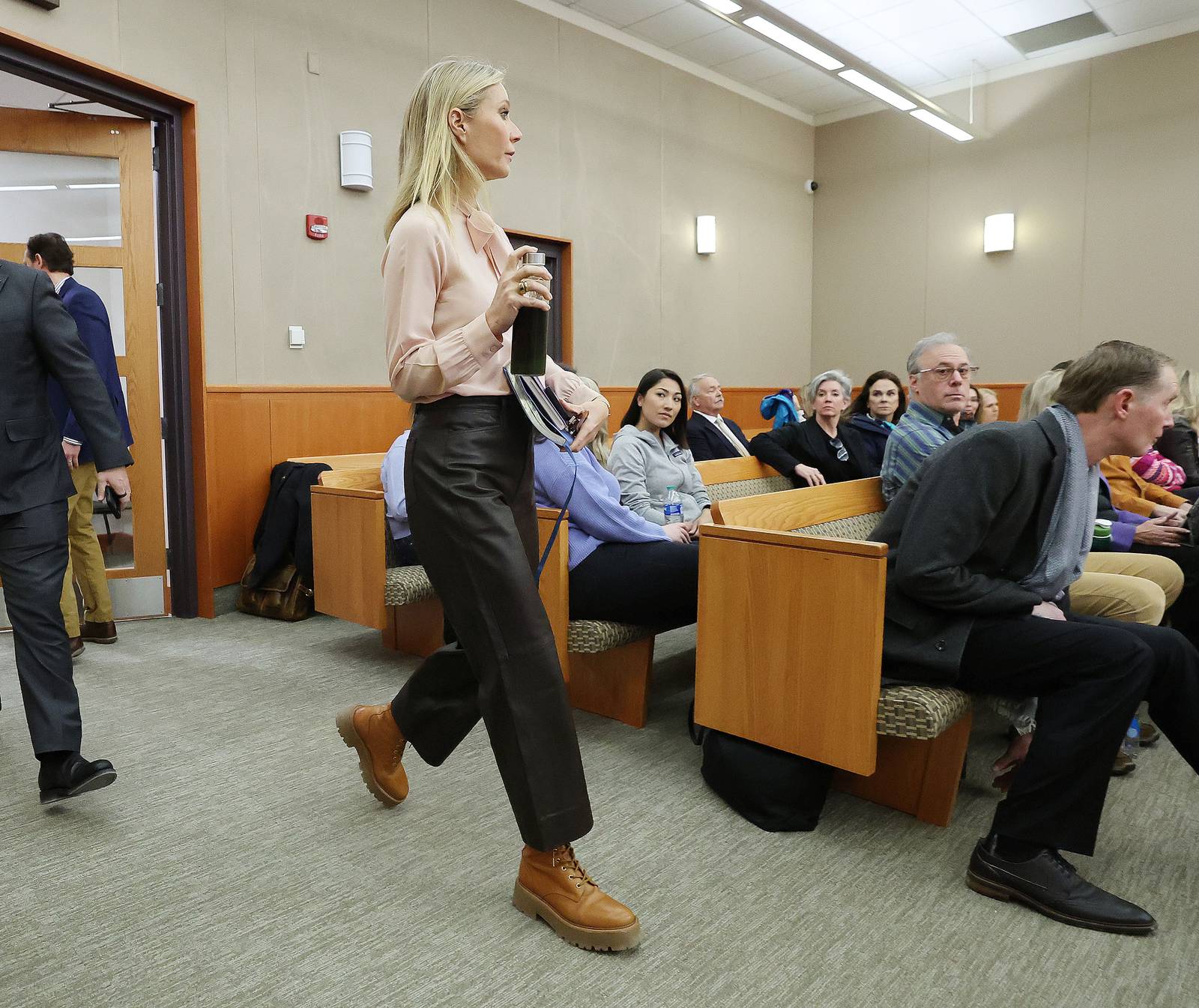Gwyneth Paltrow s court wardrobe: stealth wealth soft power million