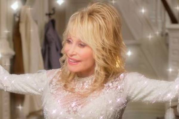 Dolly Parton’s Christmas On The Square: One scene alone is worth the Netflix subscription