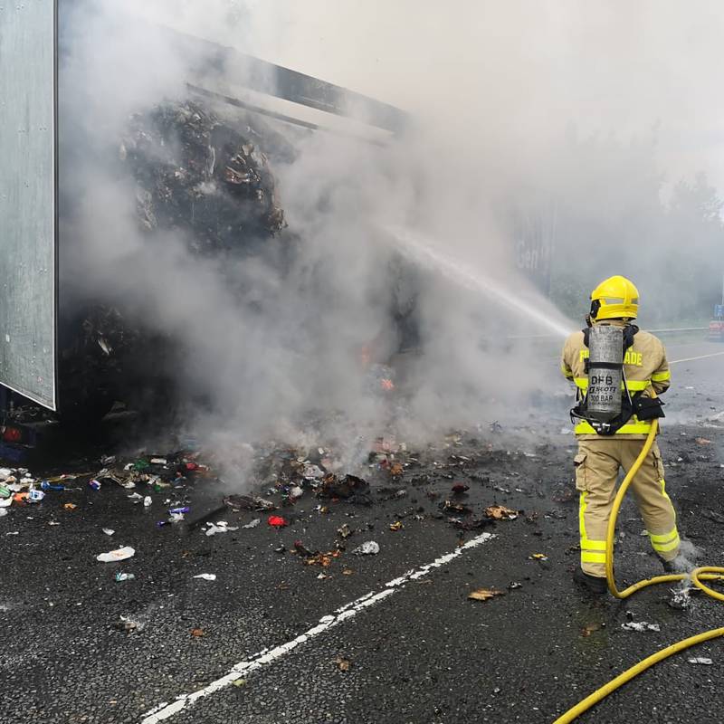 Traffic delays on Dublin-Belfast motorway after truck goes on fire