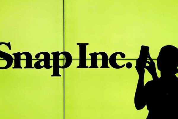 Snapchat loses users even as it grows revenues