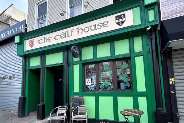 Irish woman dies after alleged knife attack in New York bar