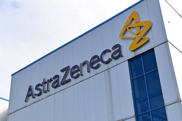 AstraZeneca prepared to ditch effort to secure US approval for Covid vaccine