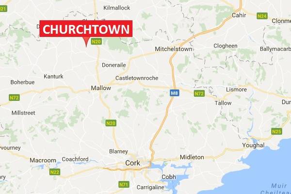 Gardaí in Cork begin investigation after knife found near body of man