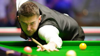 Mark Selby stands by Shaun Murphy in row over amateurs