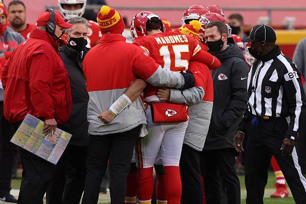 Chiefs survive loss of Mahomes as Brady wins battle of the veterans