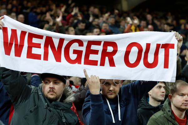 Arsene Wenger says he regrets decision not to start Sanchez
