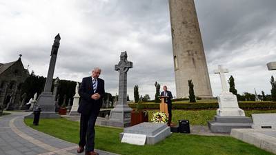 Relatives of 1916 rebels criticise  plans to remember British soldiers