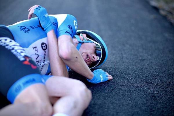 Dan Martin survives brutal Moncalvillo climb to finish third