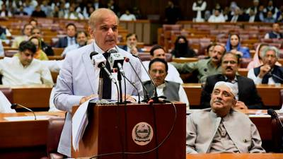 More than 100 MPs resign as Sharif becomes new Pakistani prime minister