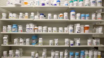 US states file suit accusing drugs firms of inflating prices by 1,000%