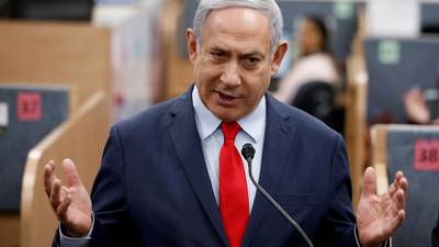 Netanyahu and Gantz agree deal for unity Israeli government