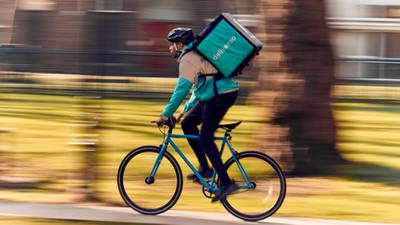 Deliveroo says new software boosts earning power for riders
