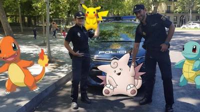 Police officer uses  Pokémon Go to  catch criminals