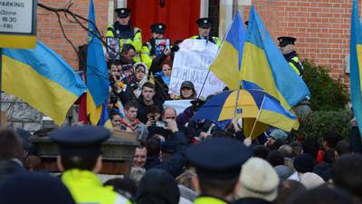 Hundreds protest outside Ukrainian embassy in Dublin