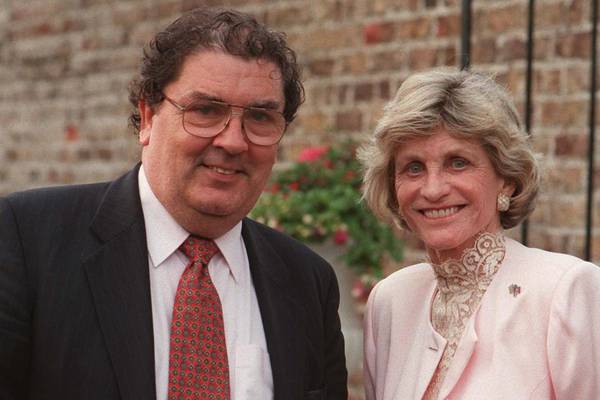 Tributes paid to former US ambassador Jean Kennedy Smith (92)
