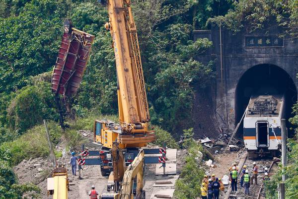 Taiwan crash: Site manager apologises, minister of transport to step down