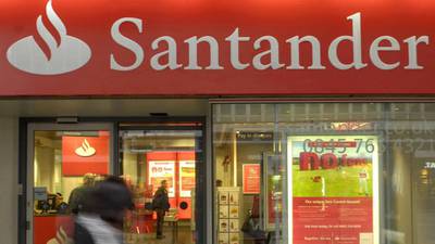 Shares in Spain’s Santander tumble 10% after discount  issue
