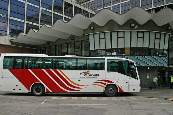 Talks aimed at resolving all-out strike at Bus Éireann resume