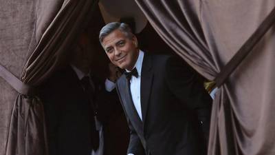 Clooney weds lawyer Alamuddin in lavish Venice celebration