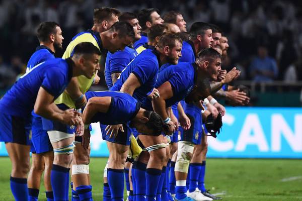 Italy beat Canada for their second bonus-point win