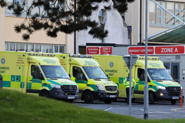 ‘Significant delays’ expected in ambulance service due to increased pressure