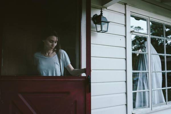 A Ghost Story review: Haunted hipsters makes for a frightfully good film