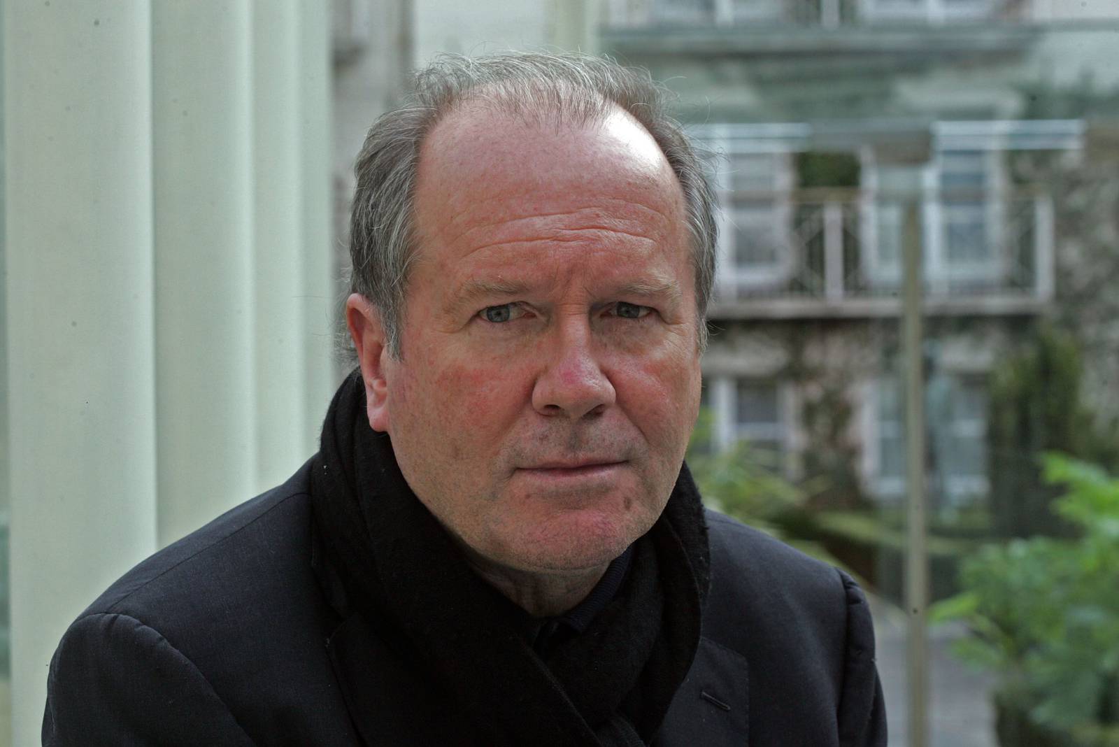 book review the romantic william boyd