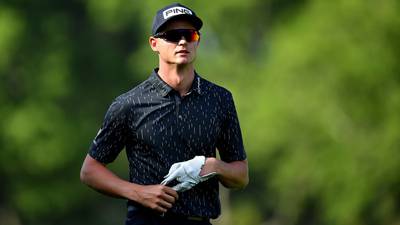 Wilco Nienaber puts on the power to take share of Joburg Open lead