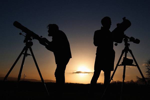 Photographers and astronomy lovers invited to ‘reach for the stars’