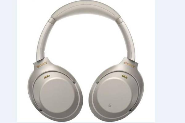 Sony’s noise-cancelling headphones offer comfort and clarity