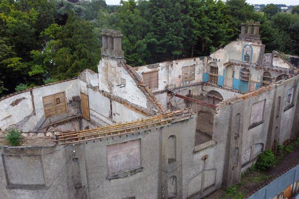 Historic Navan building could become ‘empty ruin’ after roof collapse