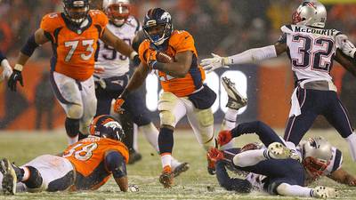 Denver Broncos end New England Patriots' perfect start