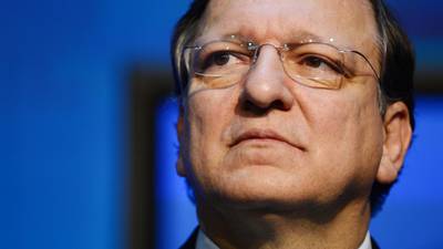 Barroso defends Merkel  over austerity