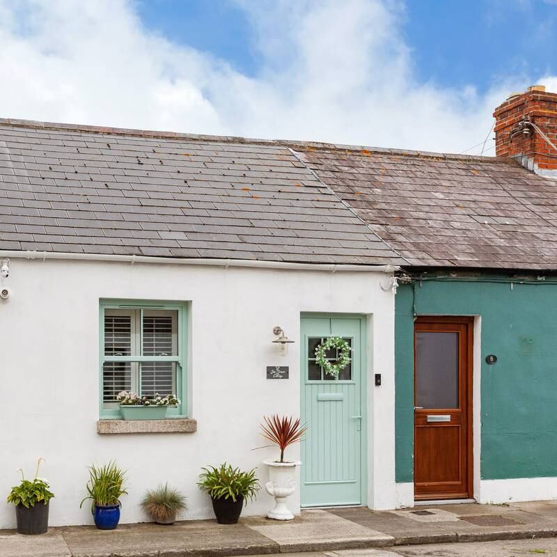 Creatively upgraded cottage with bedroom balcony for €550,0000