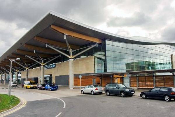 Flights resume after severe disruption at Cork, Shannon airports