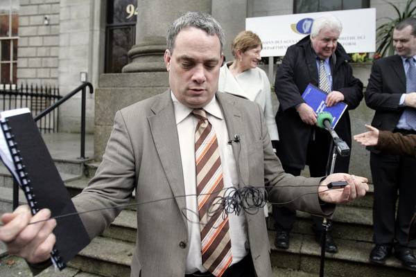 Phones of whistle-blowers, TDs, journalists  ‘regularly monitored’, Dáil told