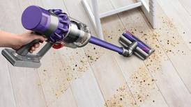 Dyson cuts umbilical with new cordless cleaner