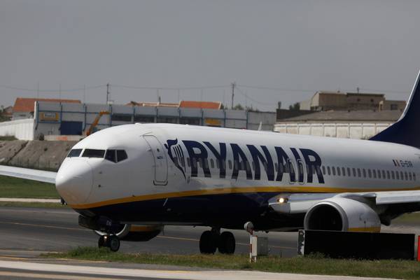 Ryanair cabin crew threaten strike by end of next month